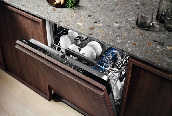 Máy rửa chén Electrolux hiển thị lỗi E27